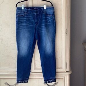 White House Black Market Blue Cropped Ankle Jeans